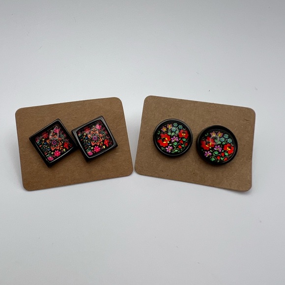 Classic Round & Square Stud Earrings - Black and Floral Stud Earrings - Picture 4 of 13